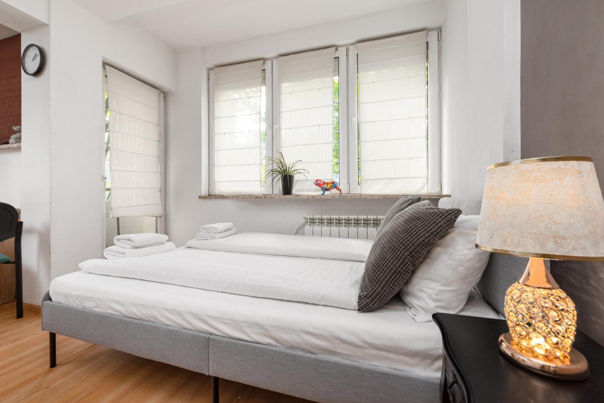 Apartment Niska 12 By Homeprime Warschau